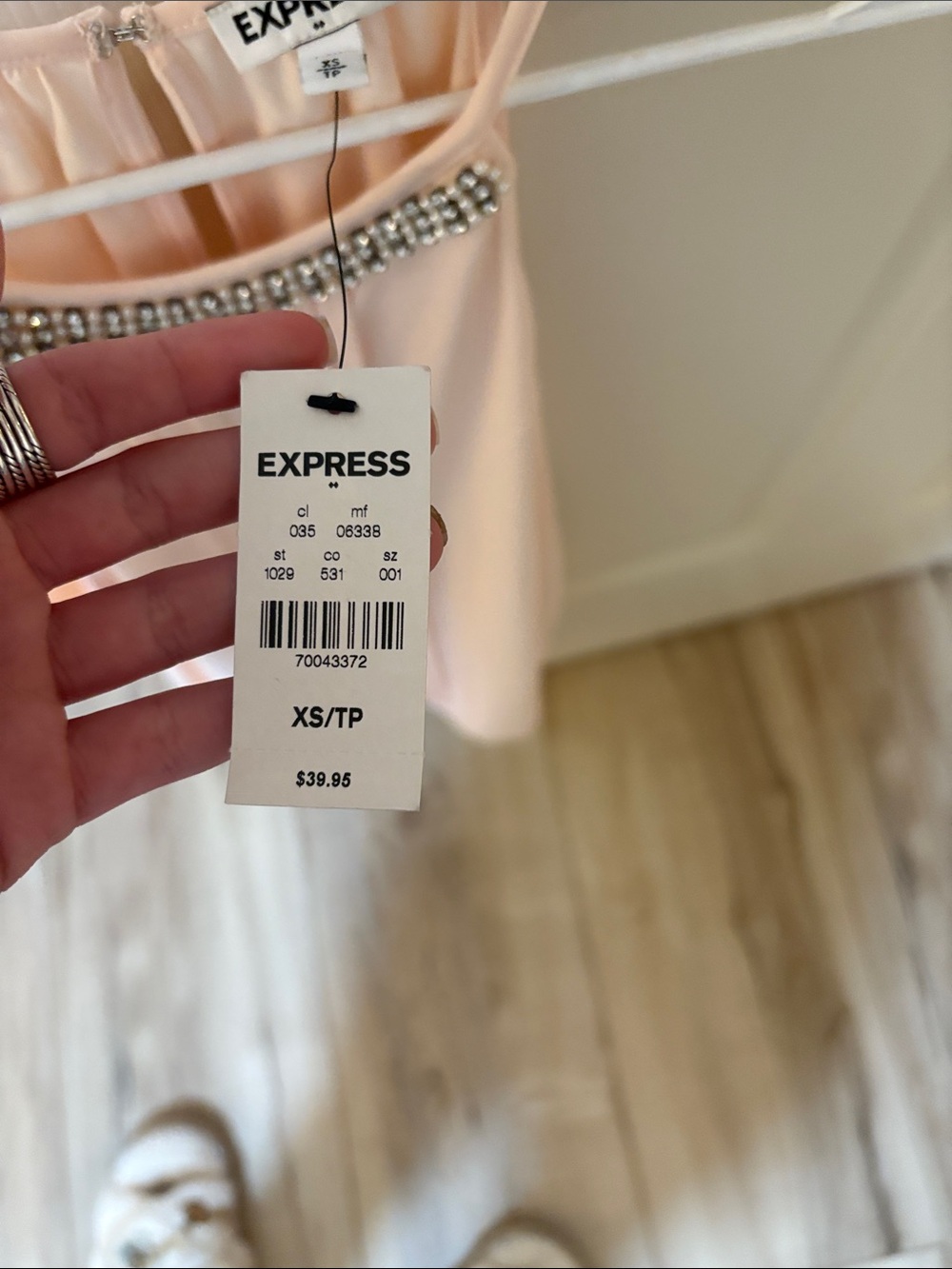 Express Blouse - Picture 7 of 7